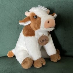 koe, bruin bont, zittend, 18 cm